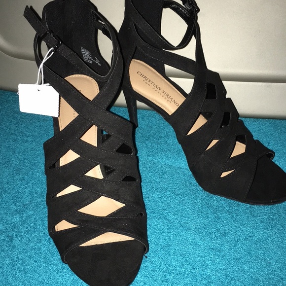 Shoes - Beautiful black beauty sandals NWT comfortable